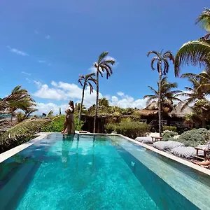 Отель Playa Esperanza